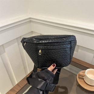 This year's popular solid color casual bag 2025 spring new all-match ins foreign style chest bag coin purse waist bag fashion