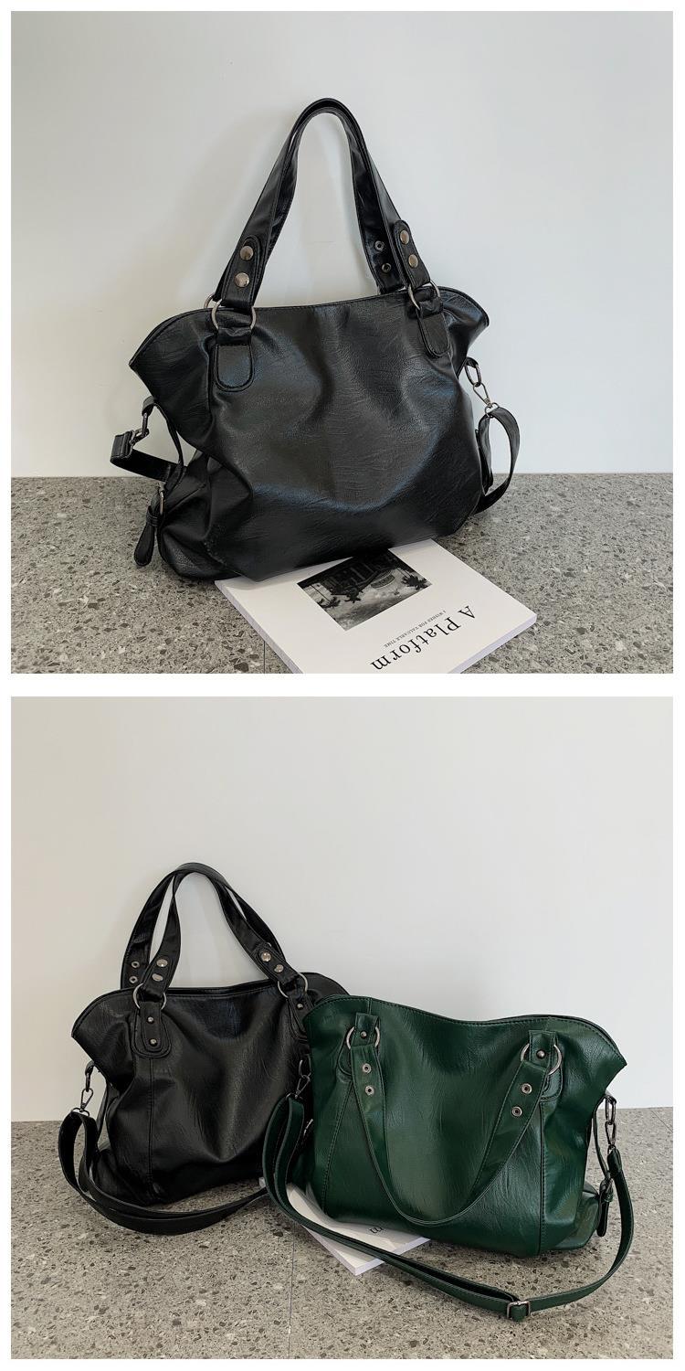 Frau Mittel Pu-Leder Einfarbig Klassischer Stil Reißverschluss Tragetasche display picture 16