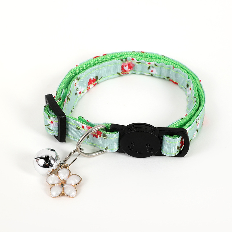 2023 Pei Pei Pei nuevos productos de flores gatos collares de tela frescos pequeños collares de flores gatos con gatitos