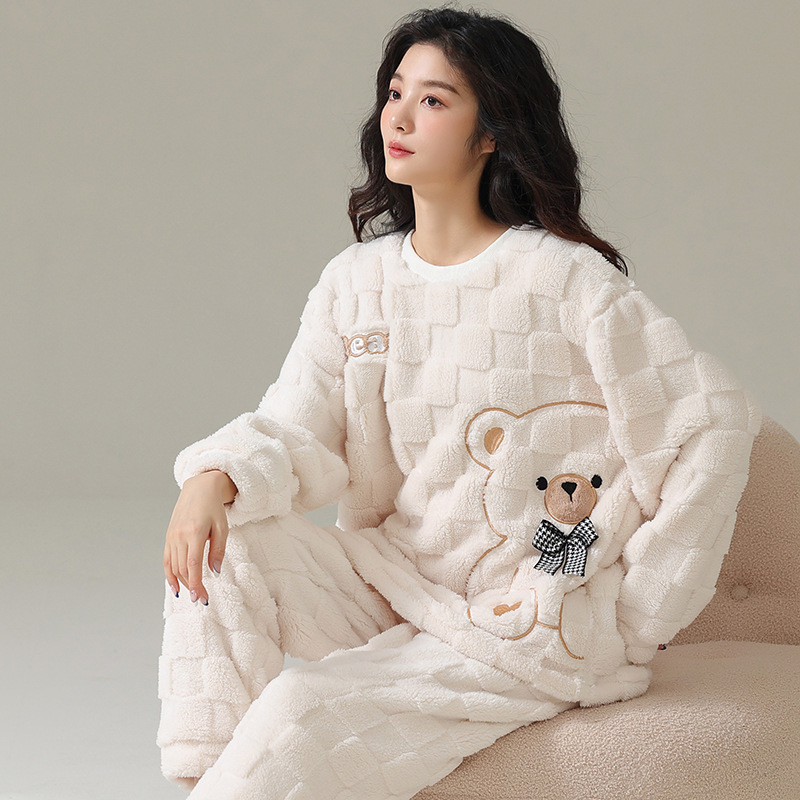 542 나비 곰