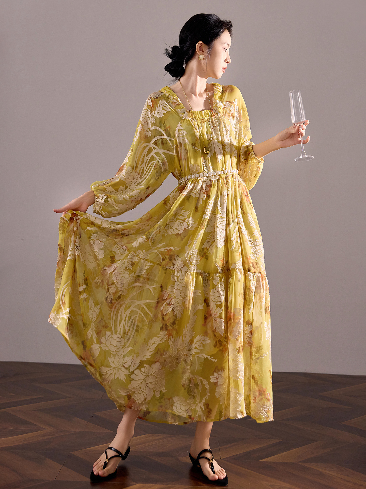 Váy maxi nữ phong cách Trung Quốc mới, chất rayon mềm mại, thiết kế suông rộng tôn dáng — màu vàng chanh
