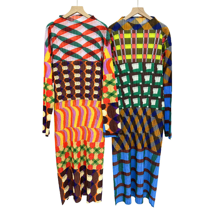 2026 Miyake Colorful Line Pattern Straight Pleated Printed Long Dress with Long Sleeves, Plaid Slit, and Drape Effect for Women