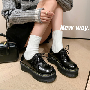 �R����ʿСƤЬŮ2025�＾��ЬӢ���L��ɫ�A�^���ϵ���ٴ��Ь