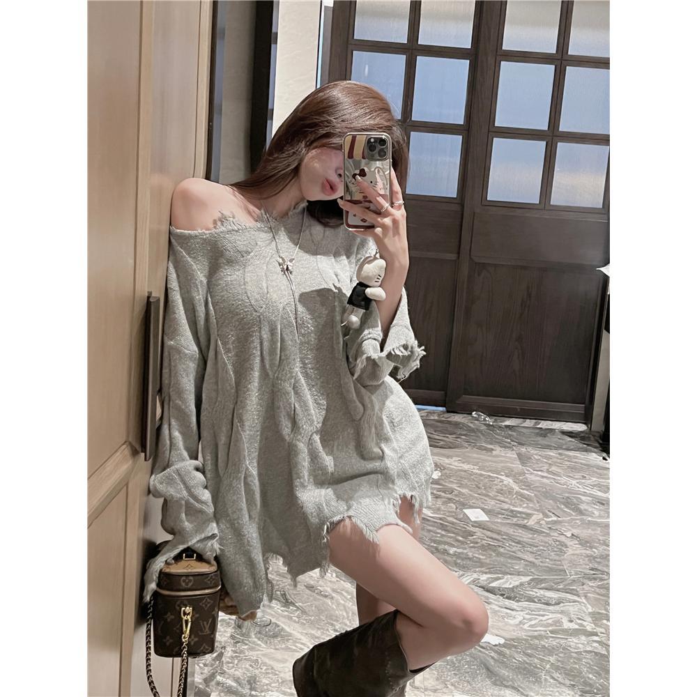 2025秋冬新款韩系休闲慵懒风下摆破洞设计感长袖麻花针织毛衣女装