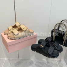 miu�ұ�֯��ЬŮ2025���¿�Բͷƽ��ħ���������⴩����ɳ̲��Ь