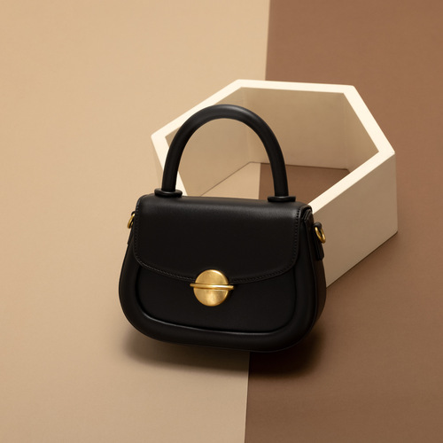 Women's 2024 Spring Fashion Handbag, One-Time Delivery, Versatile Shoulder and Crossbody Bag, Commute Small Square Bag