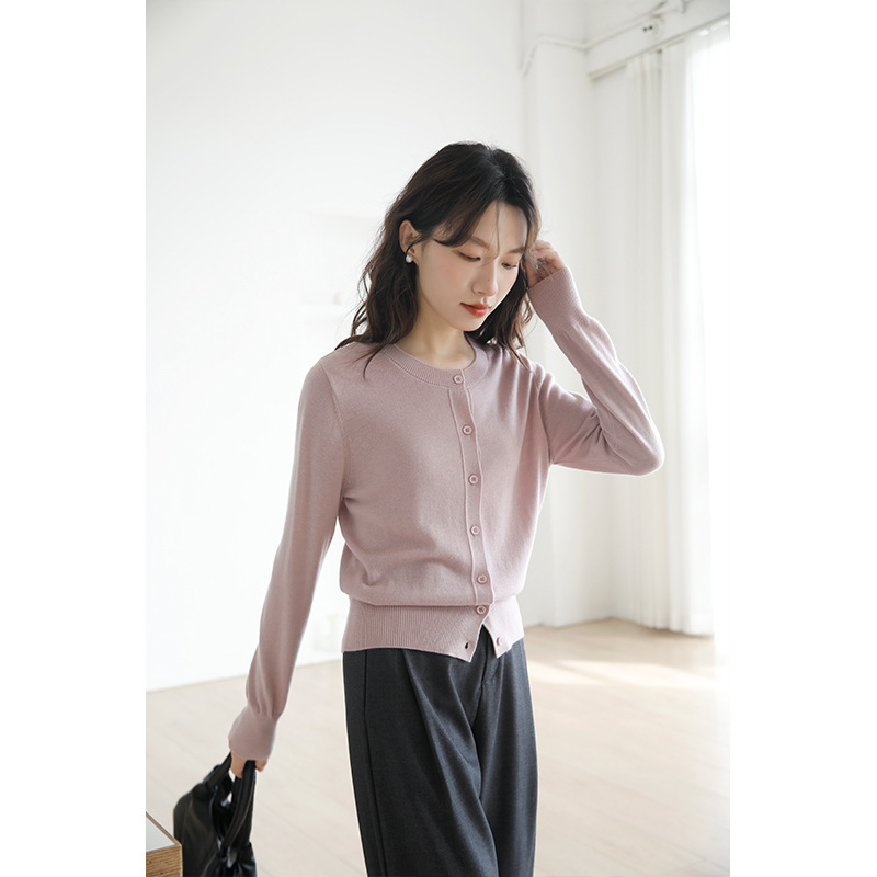 Machine Washable Merino Wool Knit Cardigan for Women, Short Style, Early Autumn 2026 New Model, Single-Breasted Versatile Round-Neck Sweater Coat