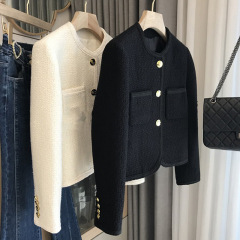 クラシックな白/黒の小香風ジャケット2025年初春レディース新作ショート丈ツイードトップス