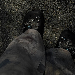 &ldquo;ҹ���@&rdquo;����Ь���Ь����Ů�����crocs�m��Ь��DIY�b����