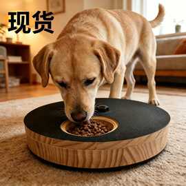 现货热销木质狗爪板圆形宠物可旋转漏食器带磨爪垫宠物指甲锉板