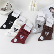 十双包邮安哥拉红女士中腰花边棉袜蝴蝶结百搭运动袜ins潮流长袜