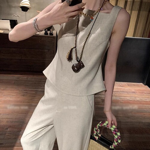 Old Money Windproof Women's Design Sense, Niche Retro Waist Cinching Belted Hollowed Out Top Pants Short Skirt Set Summer