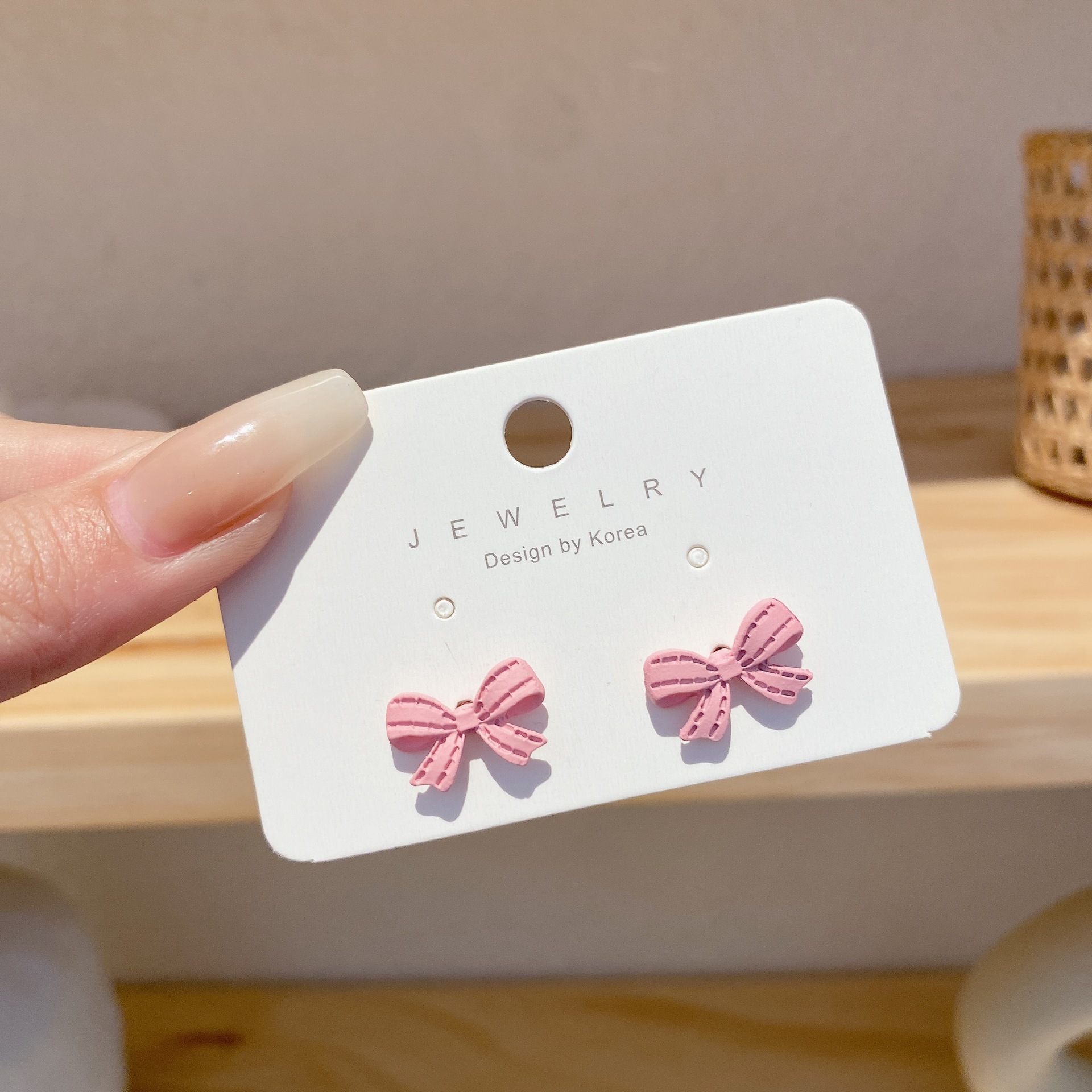 Pendientes de perlas, pendientes de estilo caliente, lujo ligero, pendientes simples de celebridades de Internet, accesorios de Yiwu, venta al por mayor