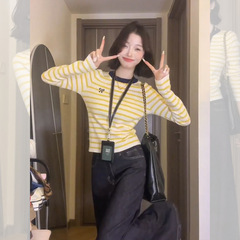 小个子撞色条纹蝴蝶结修身内搭打底衫女秋毛衣感针织衫上衣