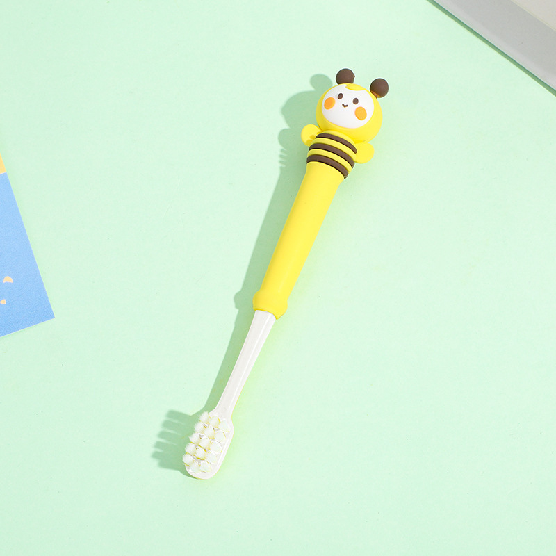 Los fabricantes suministran dibujos animados cepillo de dientes para niños limpieza oral cabeza pequeña cepillo de dientes de pelo suave 2-6 años cepillo de dientes para niños de diez mil