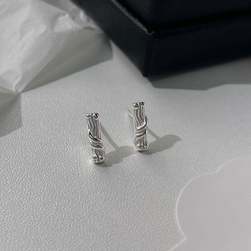 Patterned Bar Stud Earrings For Women In Sterling Silver Jewellery_voghion.com