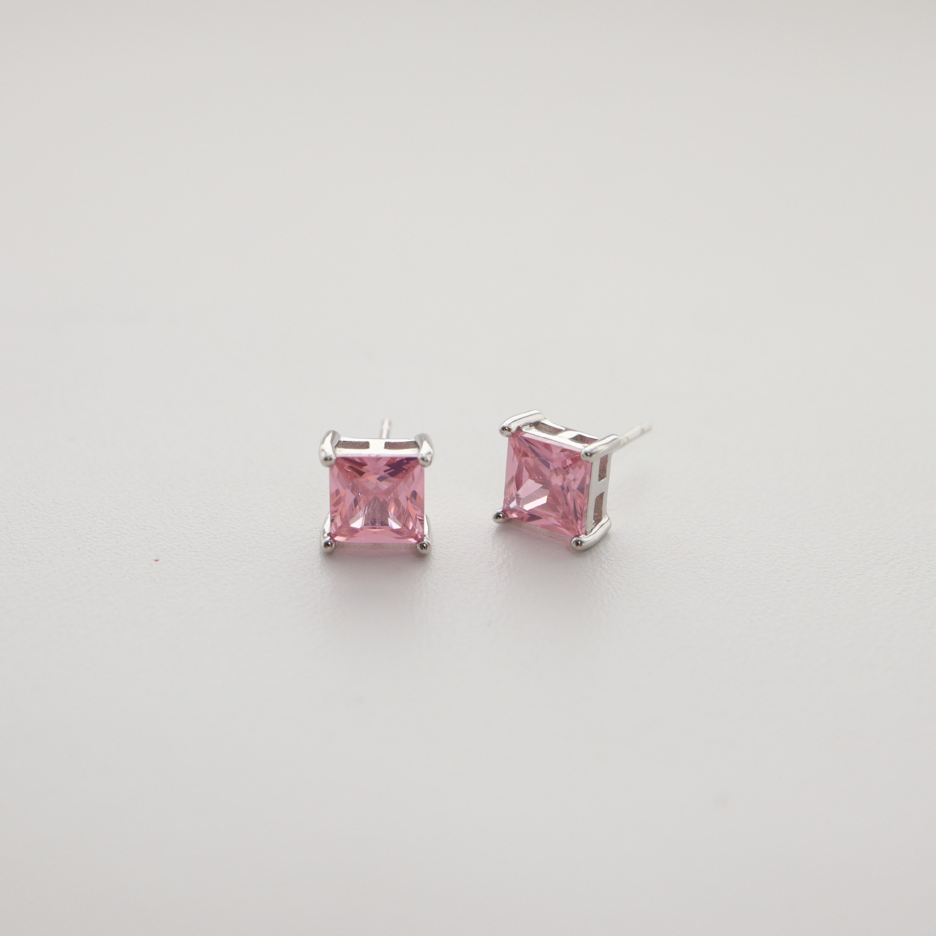 1g Weight 925 Sterling Silver Ear Needle Material Ear Studs Classification 1 Pair Quantity Holiday, Daily Occasion 925 Sterling Silver Material Geometric Pattern Unisex Gender Simple Style, Classic Style Style 1 Pair 925 Sterling Silver 925 Sterling Silver Earrings Geometric Ear Studs 8