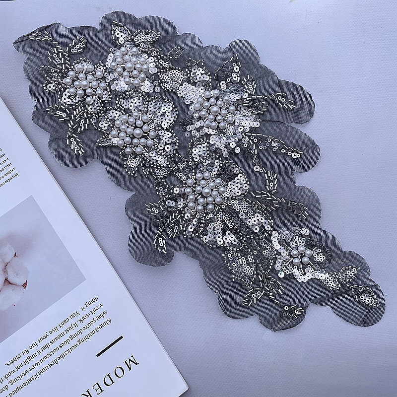新款头纱婚纱礼服装饰刺绣亮片钉珠珍珠手工饰品花边花朵补丁贴花