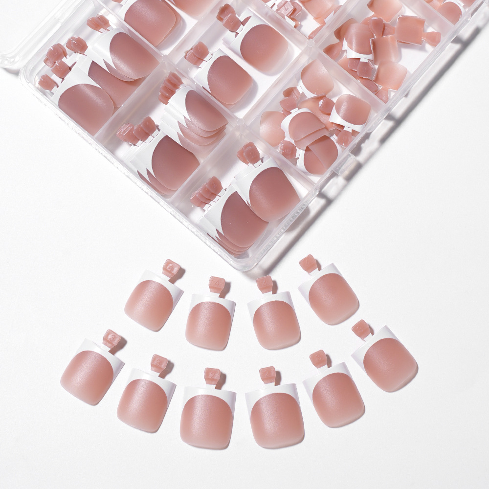 Uñas postizas cortas estilo francés en color nude, estilo francés sencillo, translúcidas y sin costuras, puntas de uñas postizas removibles. image 4