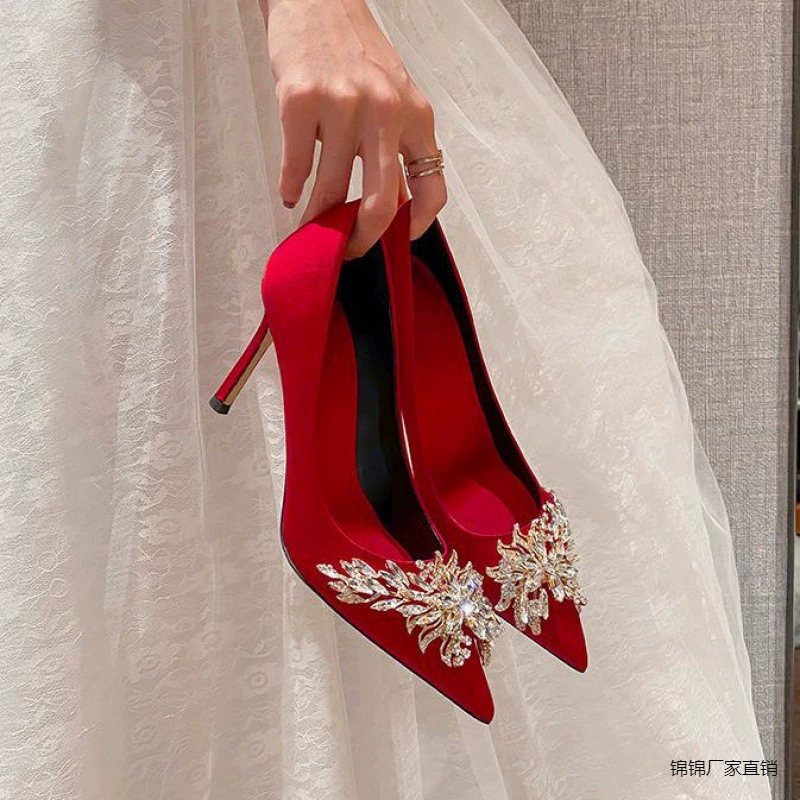 2024 новые свадебные туфли весной не устали