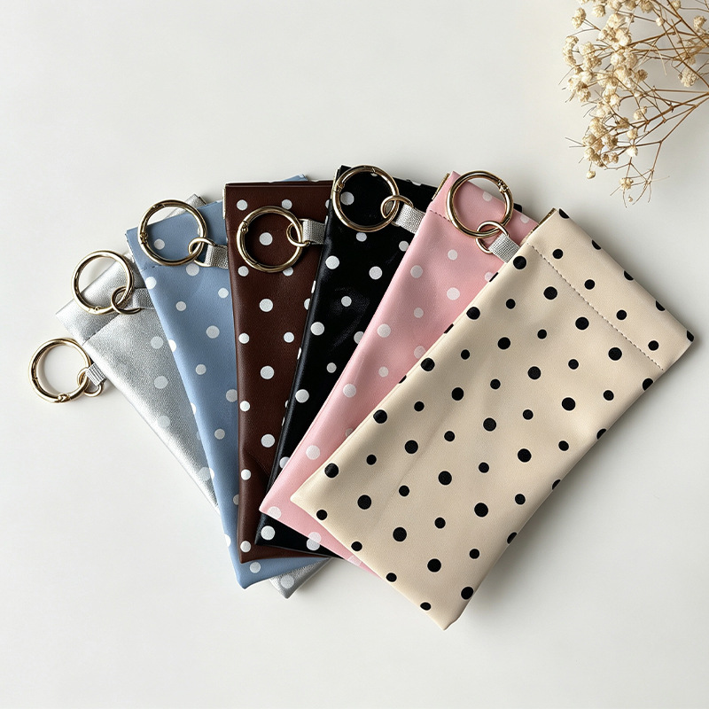 Polka dot glasses storage bag with mirror, automatic closing sunglasses pouch, leather eyeglass bag, can be printed with logo Polka dot glasses storage bag with mirror, automatic closing sunglasses pouch, leather eyeglass bag, can be printed with logo