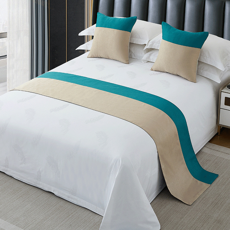 유백색 쌀과 녹색 실크 치실