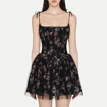 暗黑蔷薇2025冬季新款女装吊带碎花连衣裙短裙哥特风复古少女感裙