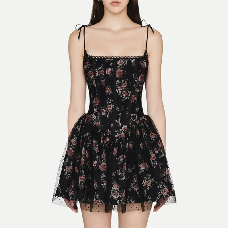 暗黑蔷薇2025冬季新款女装吊带碎花连衣裙短裙哥特风复古少女感裙