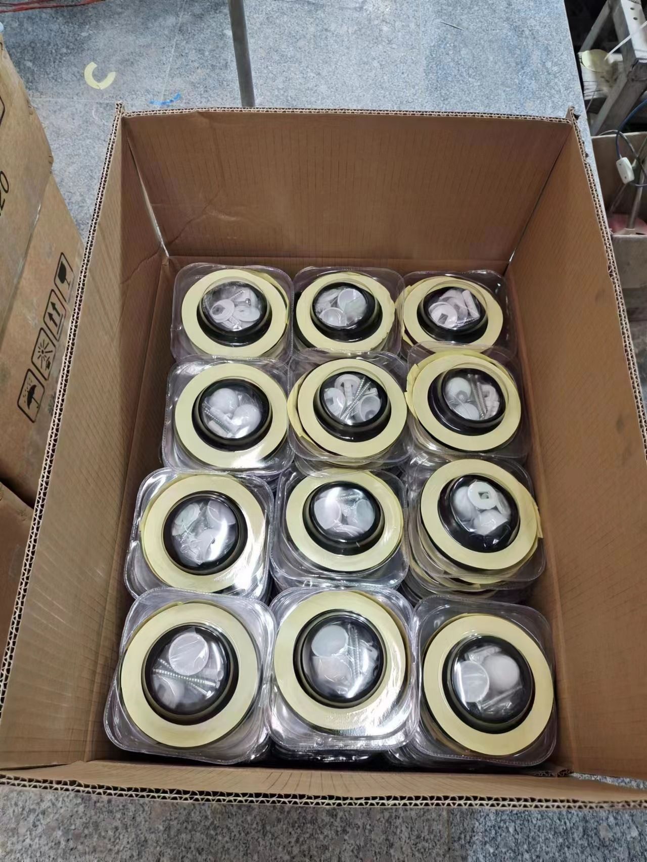 Toilet flange, toilet odor isolation sealing ring, left flange sealing ring undefined