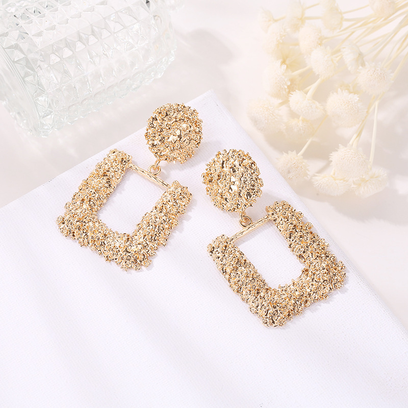 Fashion Creative Geometric Metal Star Shell Irregular Earrings Wholesale display picture 5