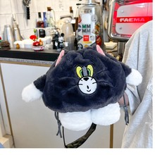 卡通汤姆猫单肩斜挎小包新款秋冬毛绒玩具包丑萌搞怪水桶包女