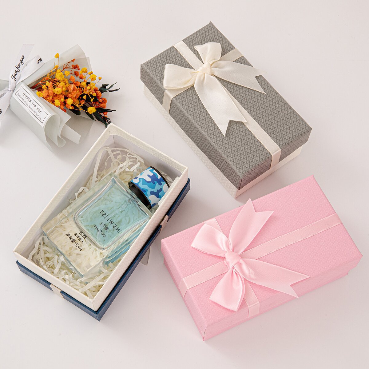 Caja de regalo del día de San Valentín, caja de cumpleaños de arco, caja de dulces, caja de regalo de vacaciones, caja de regalo de mano, cubierta del cielo y la tierra, se puede personalizar image 4