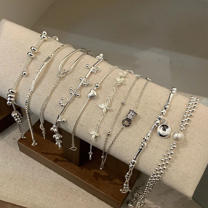 S925 Sterling Silver Korean Style Bracelet for Women, High-End, Simple, Personalized, Versatile Couple's Jewelry, Niche Design, Sweet and Fashionable S925 Sterling Silver Korean Style Bracelet for Women, High-End, Simple, Personalized, Versatile Couple's Jewelry, Niche Design, Sweet and Fashionable