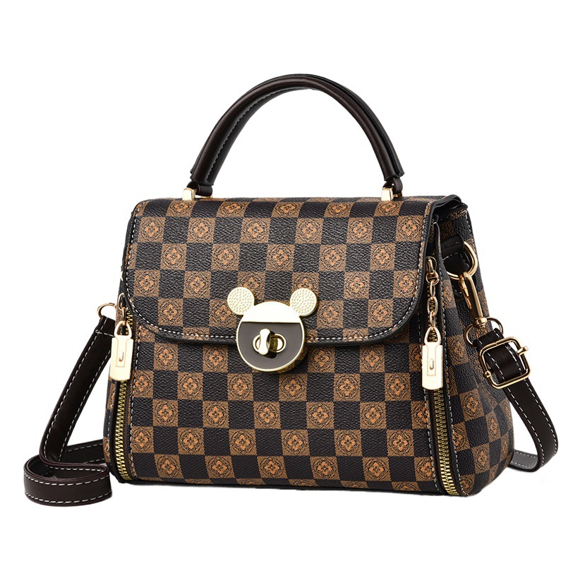 Bolsa pequeña popular de este año 2022 nueva moda estilo occidental hombro todo partido Internet celebridad crossbody portátil pequeña bolsa cuadrada bolso de las mujeres