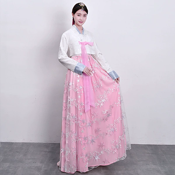 White+powder skirt