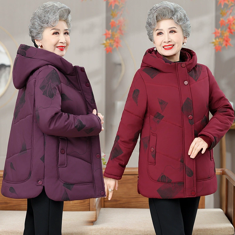 Средний и пожилой человек в хлопчатобумажной одежде бабушки зимой теплая пуховая хлопчатобумажная одежда мама свободная толстая куртка миссис хлопчатобумажная куртка