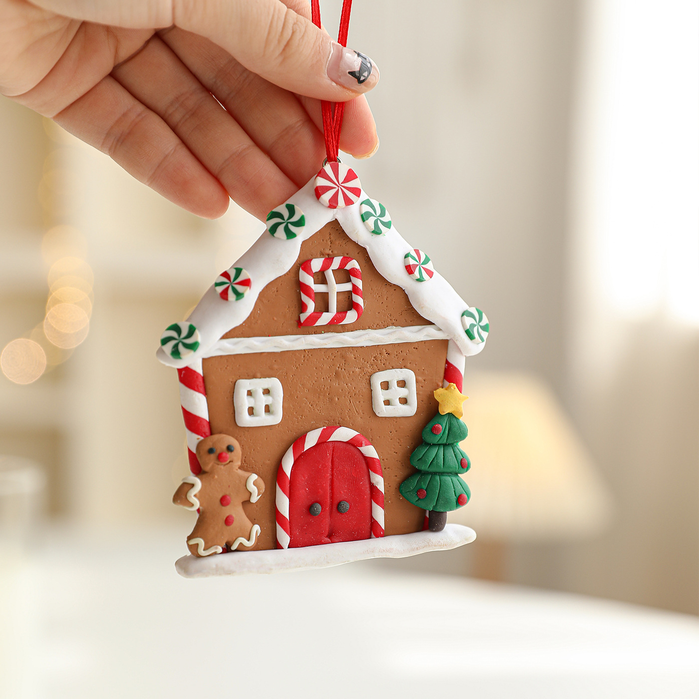 Nuevo pan de jengibre de cerámica suave hombre pan de jengibre casa pequeña colgante de árbol de Navidad adornos de Navidad adornos de colgante retro