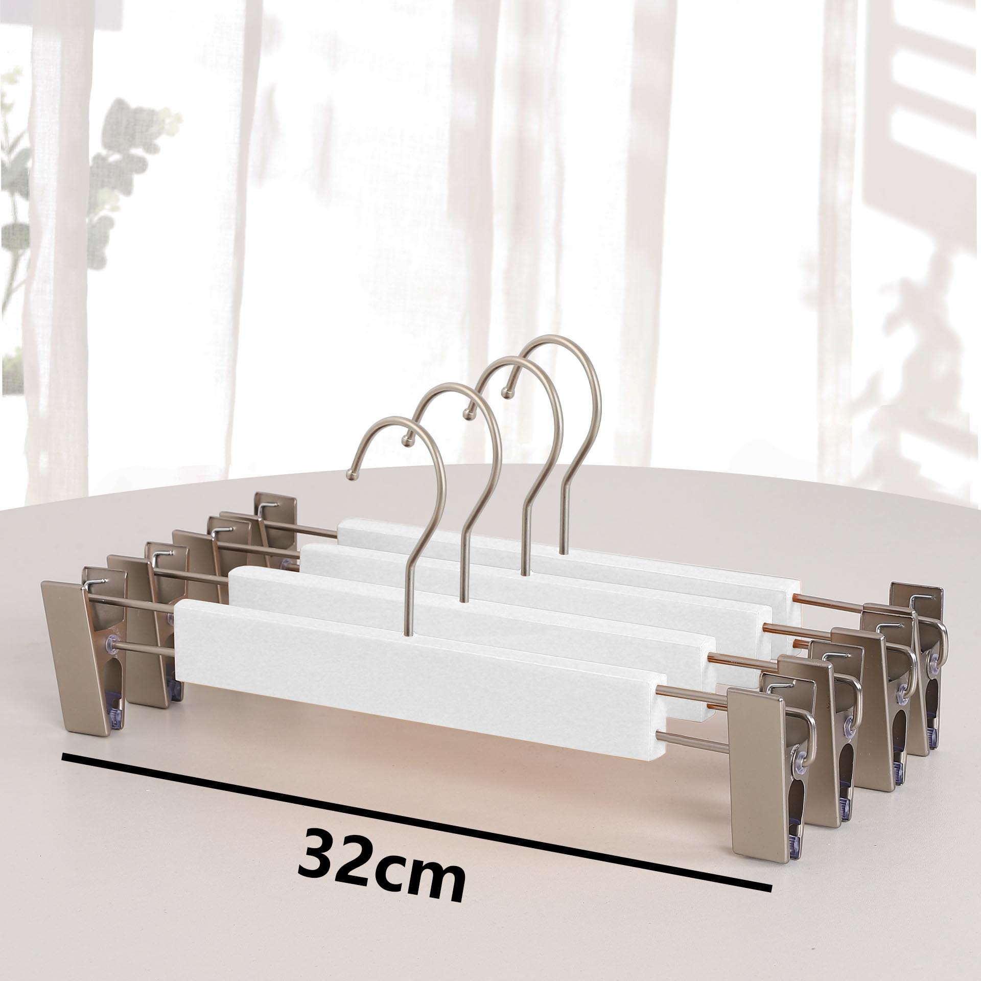 P66 percha de madera blanca tienda de ropa de madera hotel exportación percha de ropa percha de pantalones percha de ropa percha