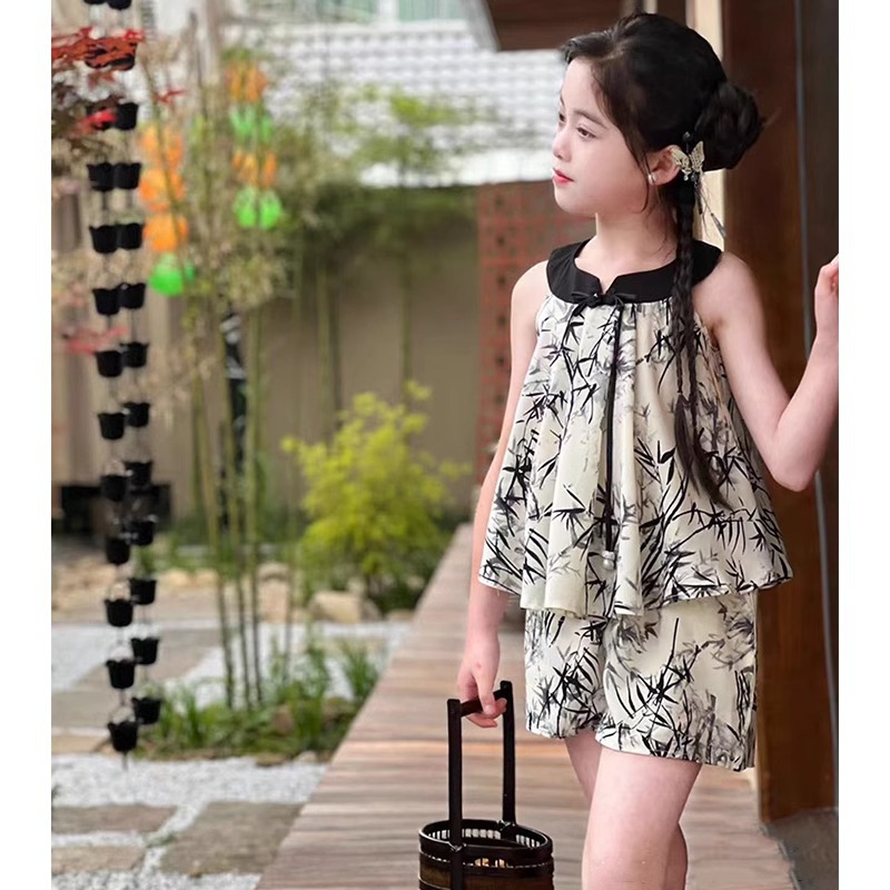 Girls' 2024 summer new Chinese style sleeveless ink bamboo leaf cool top loose shorts two-piece set trendy_voghion.com