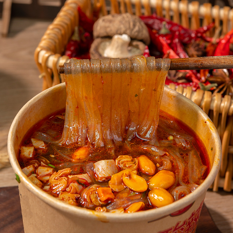 Hai Chijia Sour & Spicy Wide Rice Noodles – 6-Piece Full-Case Pack! Celebrity-Approved 8-Li Golden Sour & Spicy Noodles & Snail Noodles—Instant, Ready-to-Drink Convenience Delivered in One Batch