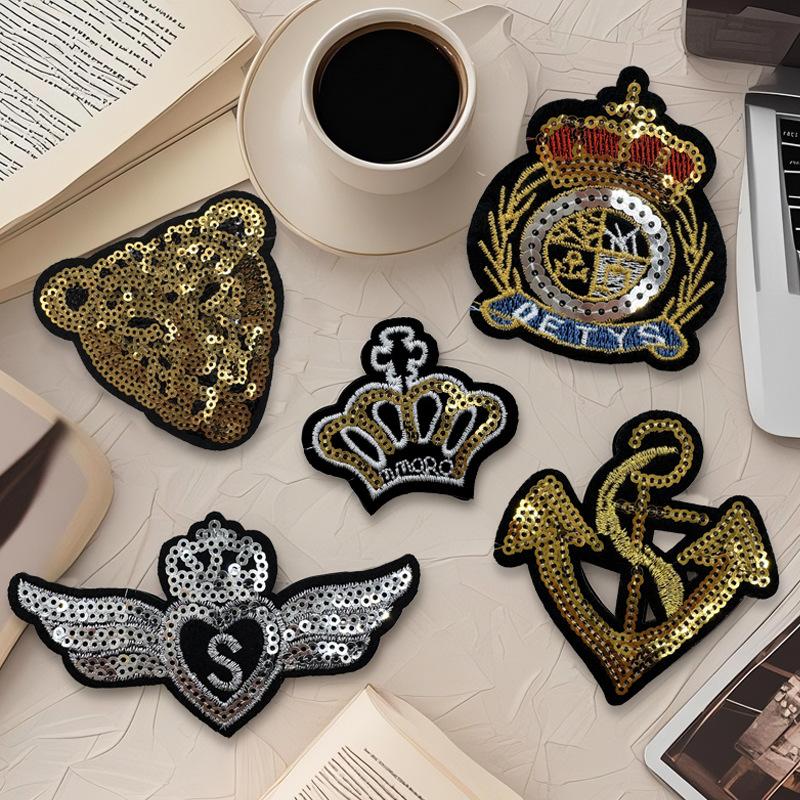闪亮徽章盾牌亮片刺绣服饰卡通装饰可爱可缝补丁贴辅料批发