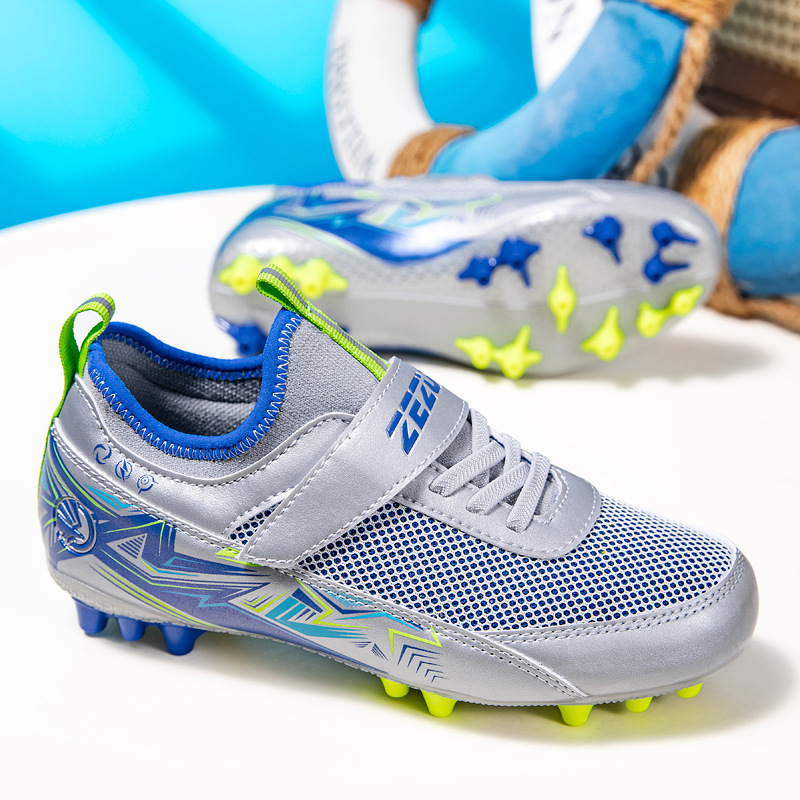 Children's Velcro Cleat Shoes, Mesh Football Shoes, New Summer Model, Professional Training Shoes for Kids and Students Children's Velcro Cleat Shoes, Mesh Football Shoes, New Summer Model, Professional Training Shoes for Kids and Students