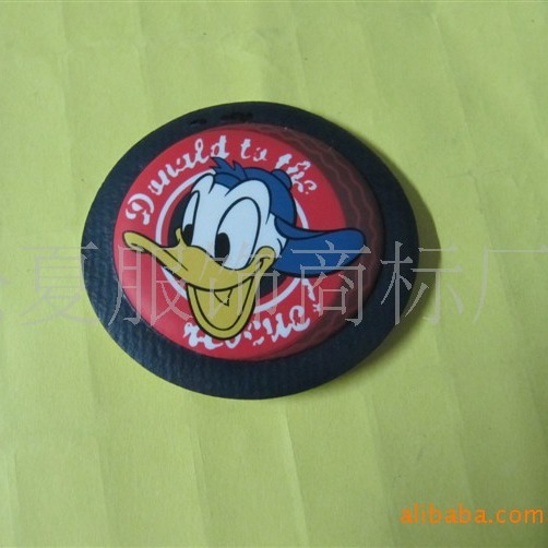 供应各种颜色的服装服饰商标丝印电压高周波标牌厂家