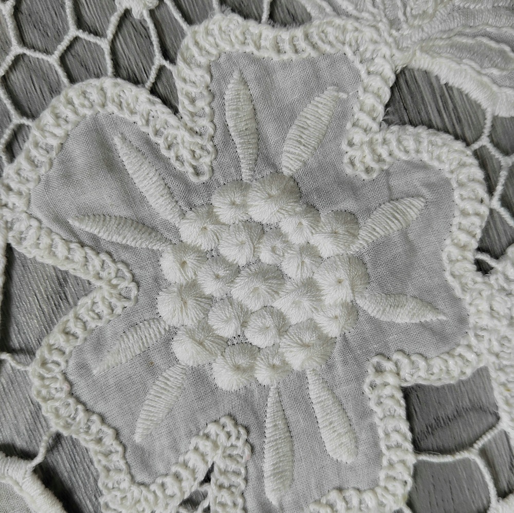 EG-1917080 棉布盘绳绣花 3D绣花 立体绣花 盘绳盘带绣-阿里巴巴