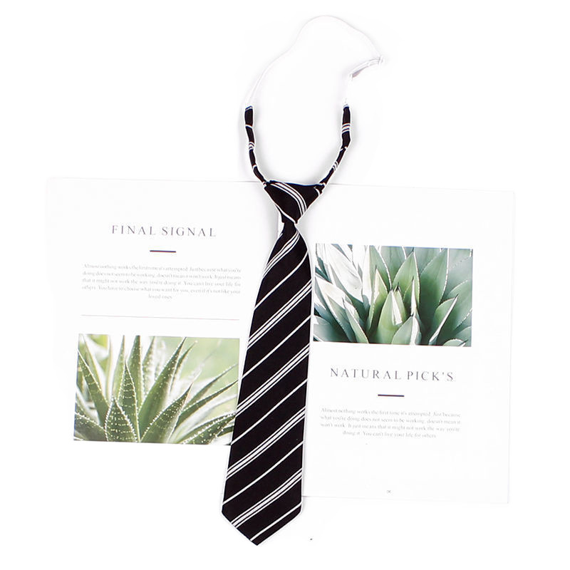 Cravată neagră cu model floral pentru guler, papion unisex_voghion.com