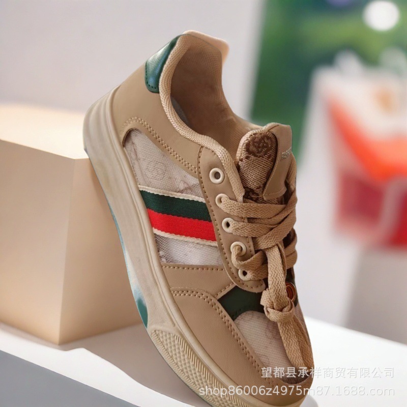 Nuevos zapatos de verano para mujer, zapatos de pato mandarín, zapatillas de malla, zapatillas de deporte de moda para mujer, zapatos casuales transpirables, fábrica al por mayor