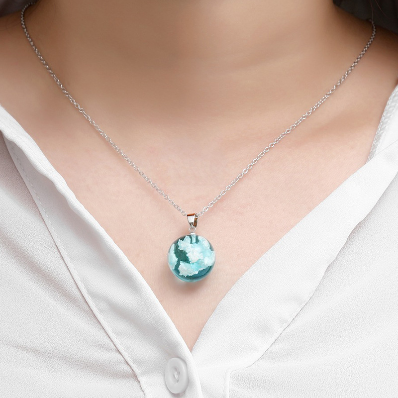 1 Piece Quantity 1 Piece Lady Clouds Alloy Resin Plating Women's Pendant Necklace