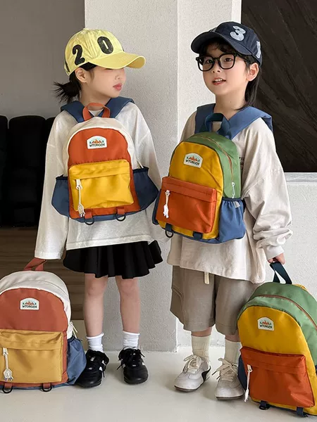 Can be a generation of new summer children's backpack kindergarten students in large classes travel backpack