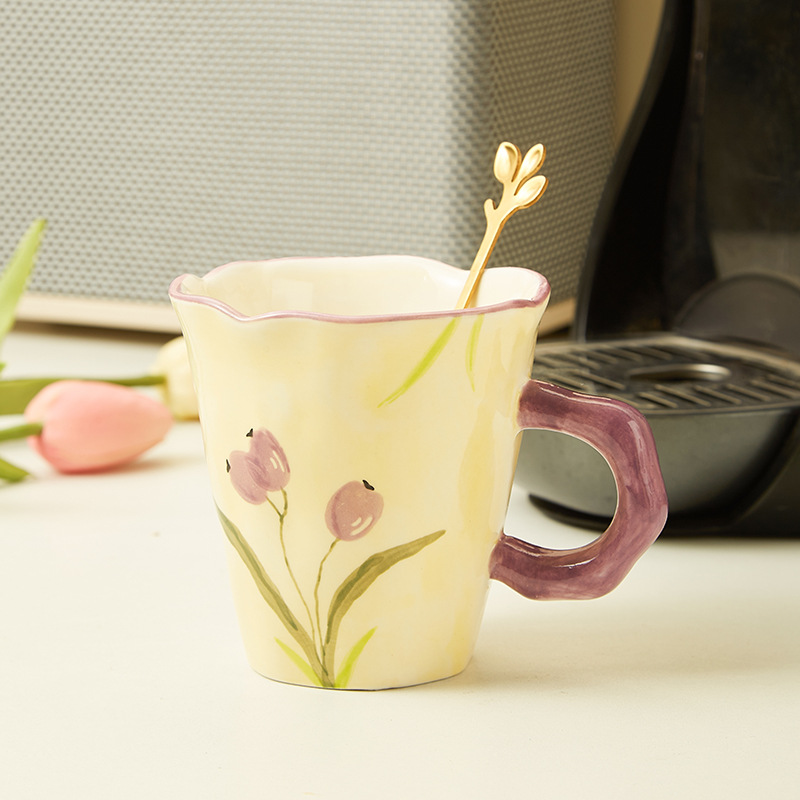 Creativa mano pequeña taza de tulipán fresca taza de cerámica flor pintada a mano taza de oficina caja de regalo taza de café y leche