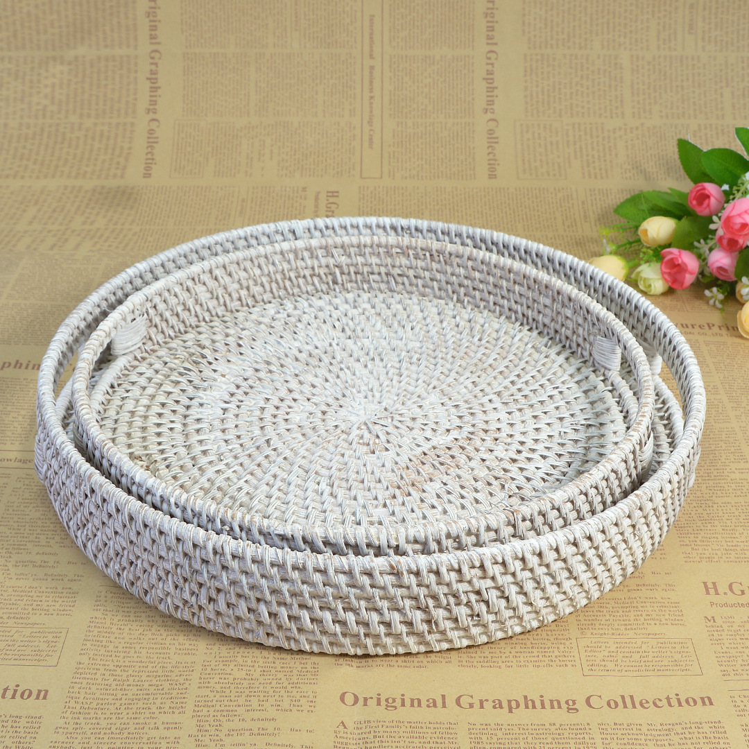 Handwoven Rattan Storage Basket With Lid Handles And Fabric Lining_voghion.com